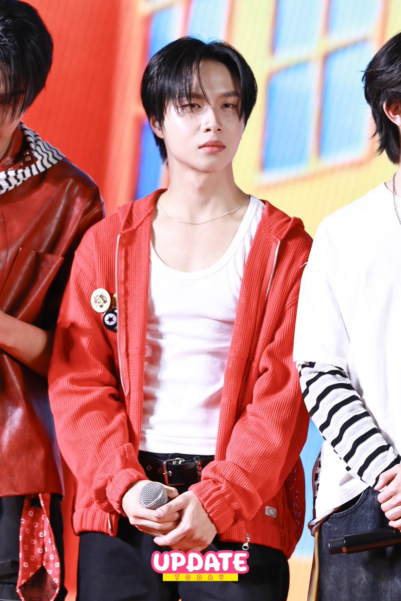 UPDATE TODAY tweet media