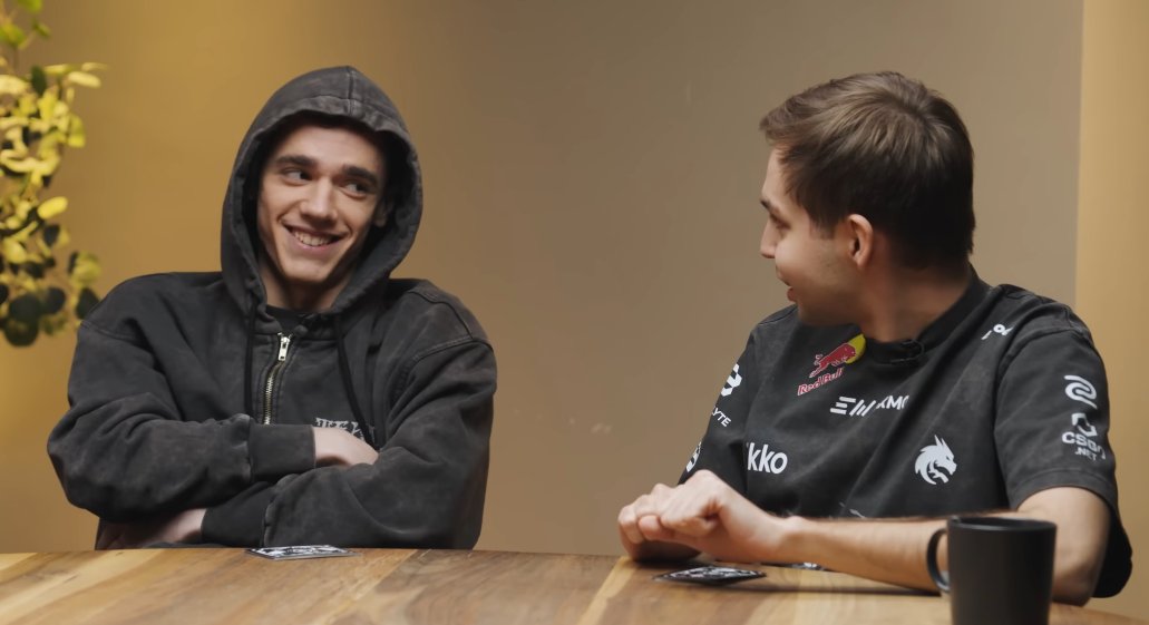 camila 🐉 tweet media