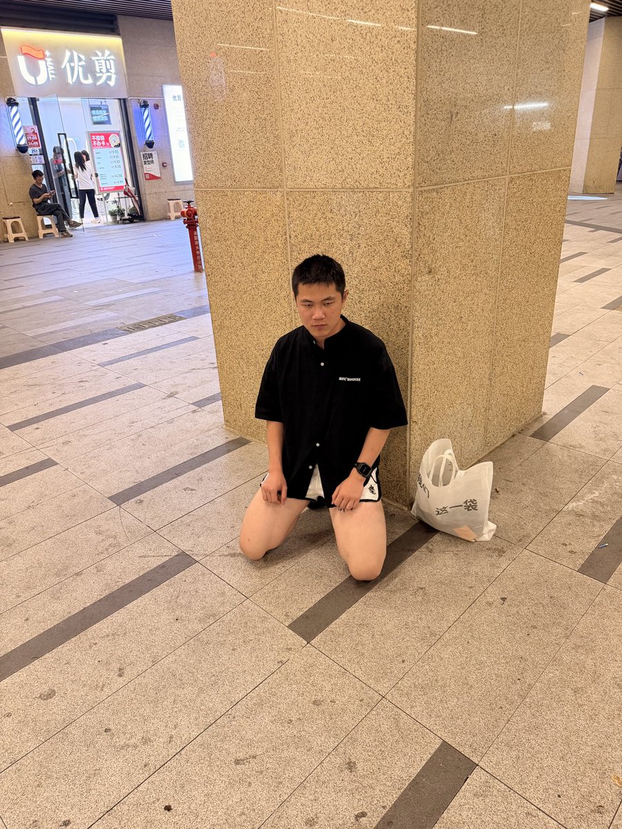 Tia you 找圈养狗 tweet media