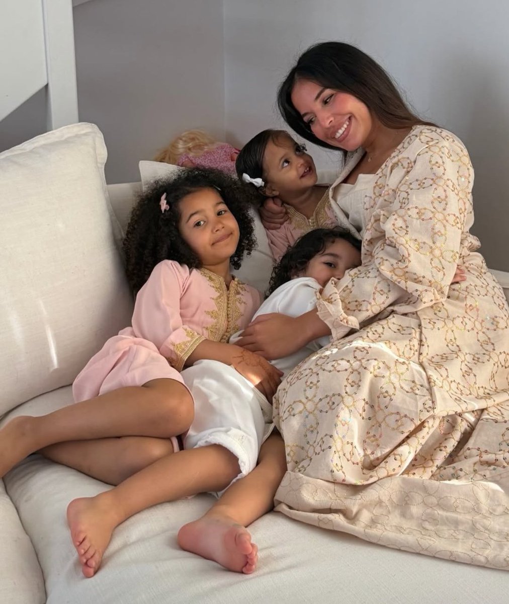 Loki Loki ☕ tweet media