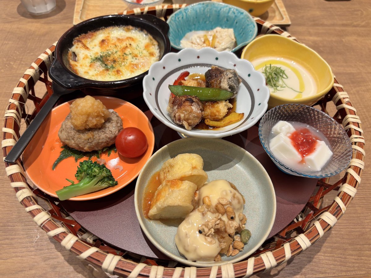 あき💜💚 tweet media