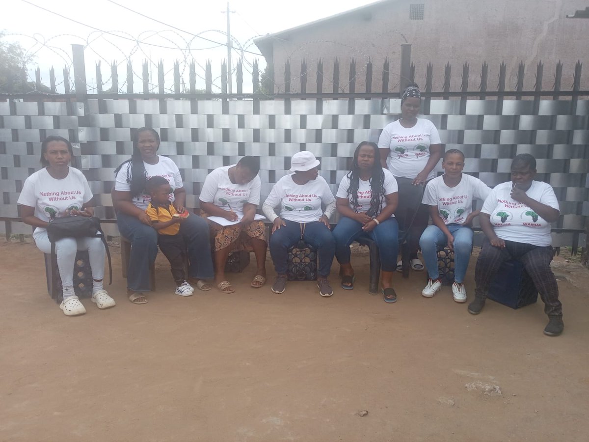 Mining Affected Communities United in Action tweet media