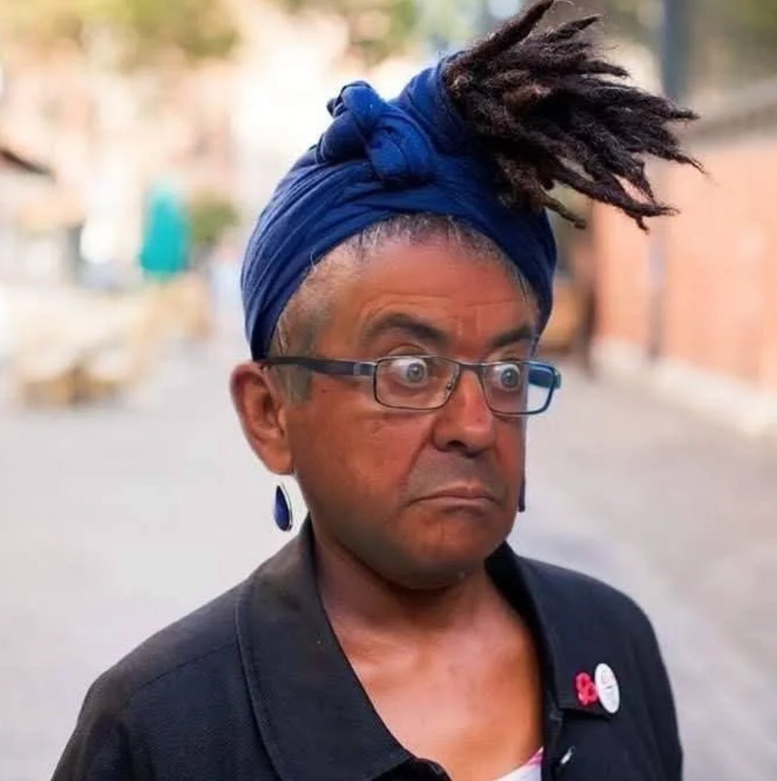 Jo_Fitou_ssi's tweet image. 🔥 Créolisation Mélenchonique (sa mère) après l’atomisation du 2e tour 🔥
(Ceci est bien sûr une parodie humoristique - précision pour les ck0n@$$es et ckh0nn@rd$ - 🔥
#Mélenchon #JeanQL_Méchancon