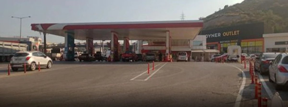 IzmirNhaber's tweet photo. Selway Petrol Ofisi İddiası: Kaçak Akaryakıt mı satılıyor?
https://t.co/caquxD2zEr
#selway #petrolofisi #kaçakyakıt Aleyna Kalaycıoğlu Akın Gürlek Mehmet Şimşek https://t.co/80dic5OA4C