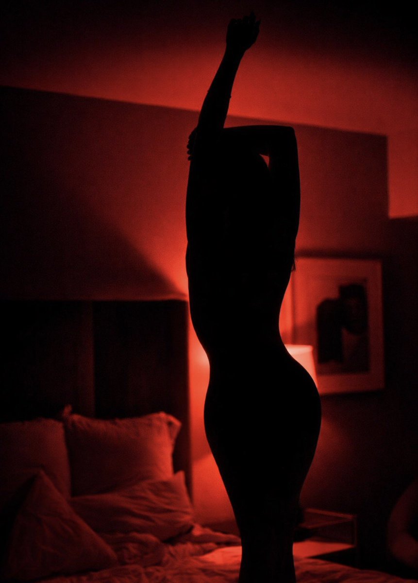House0fSyn's tweet photo. morning💋 https://t.co/DYf6VI5ZtG