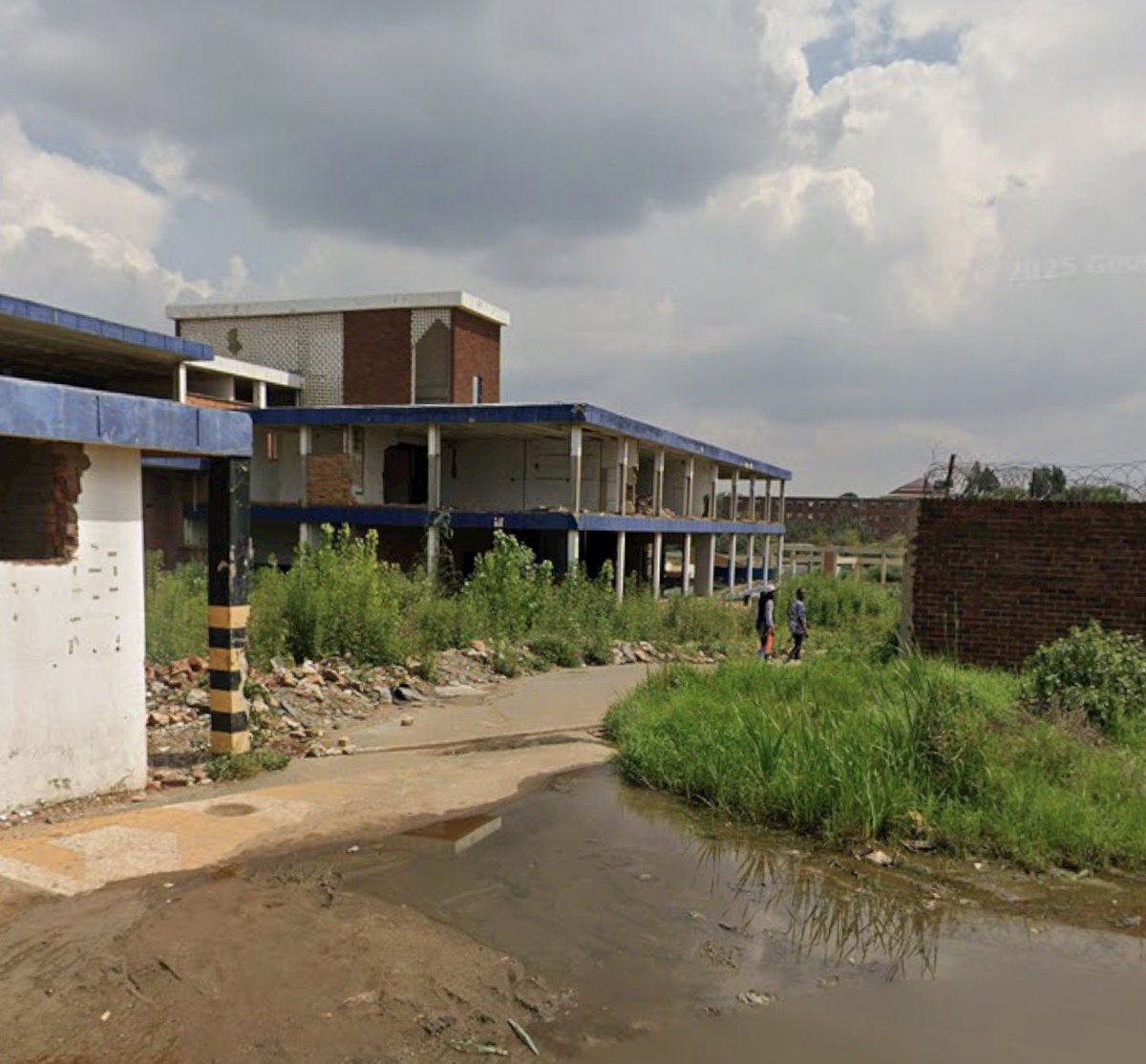 Jozi vs Jozi tweet media