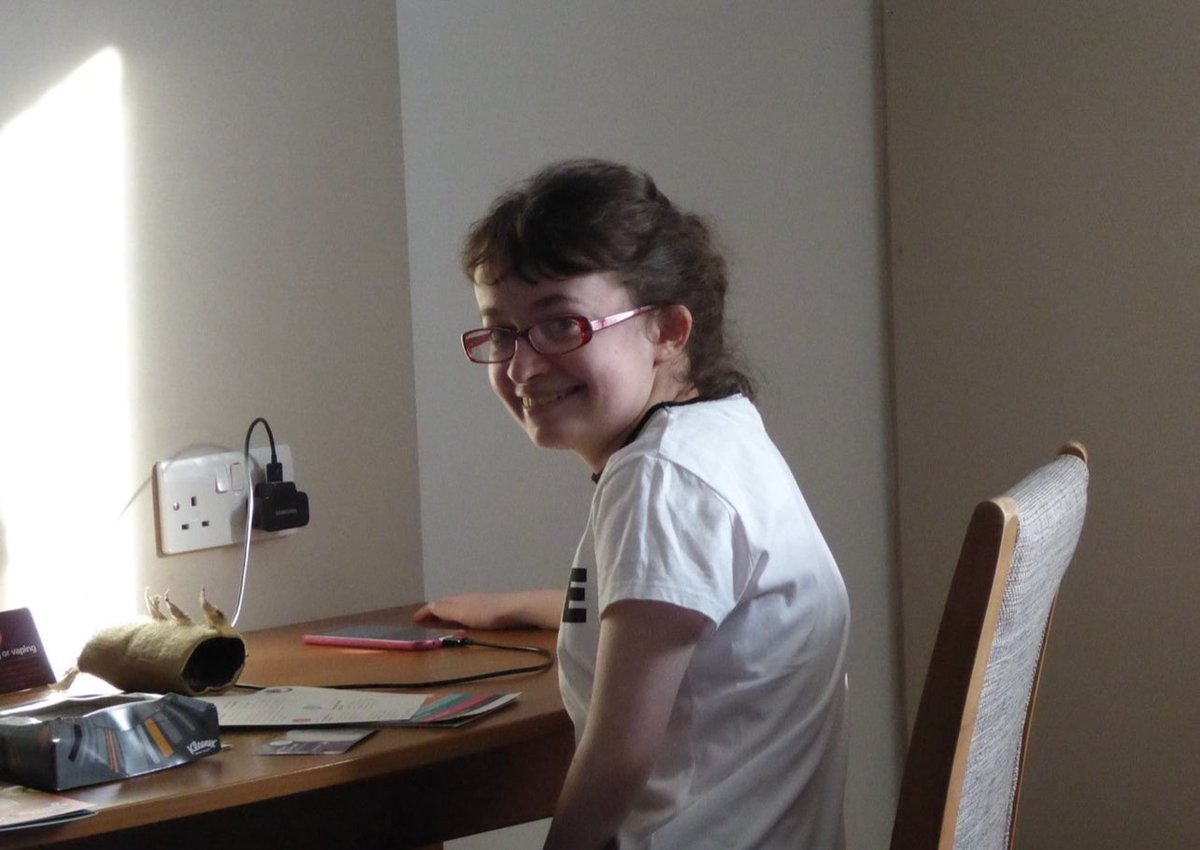 Leevs x 🌙🪐 tweet media