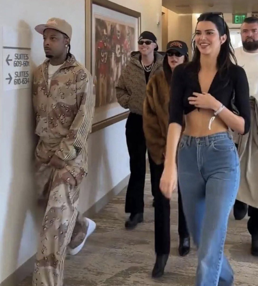 ηιүα ♛ tweet media