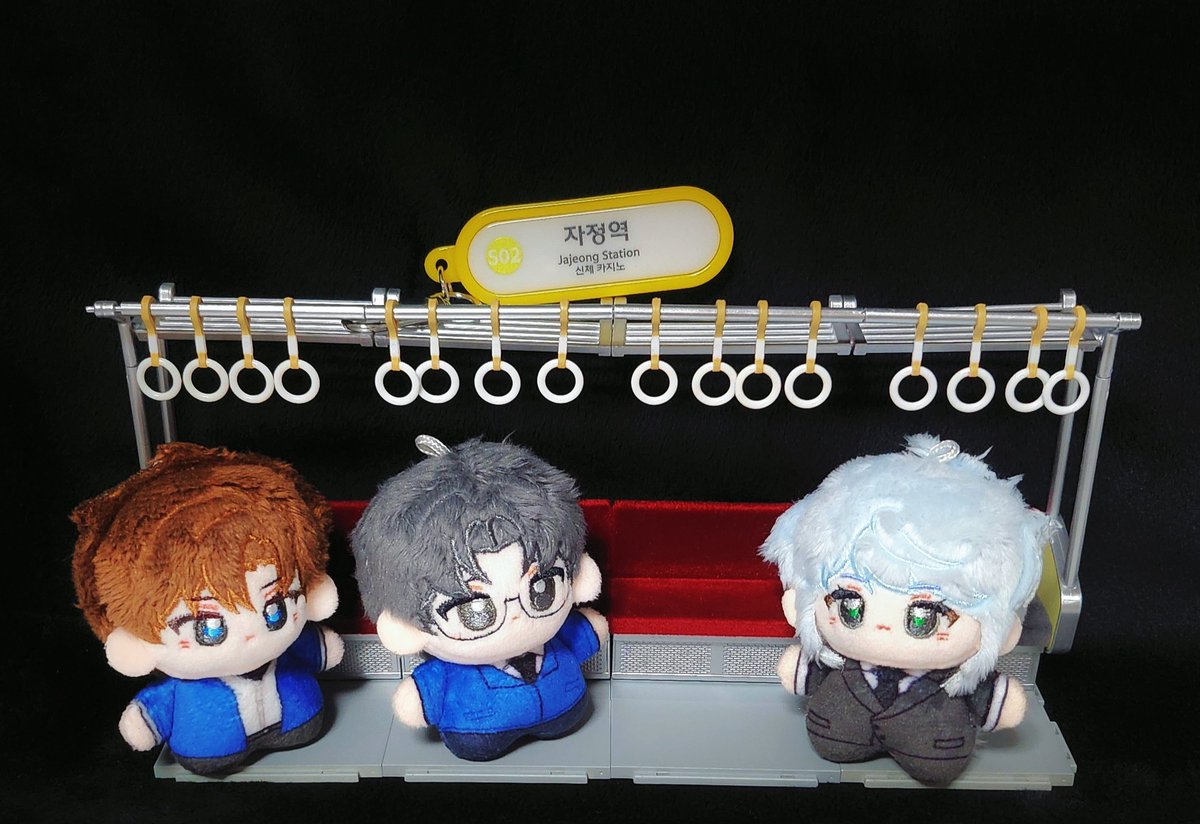 이나리 tweet media