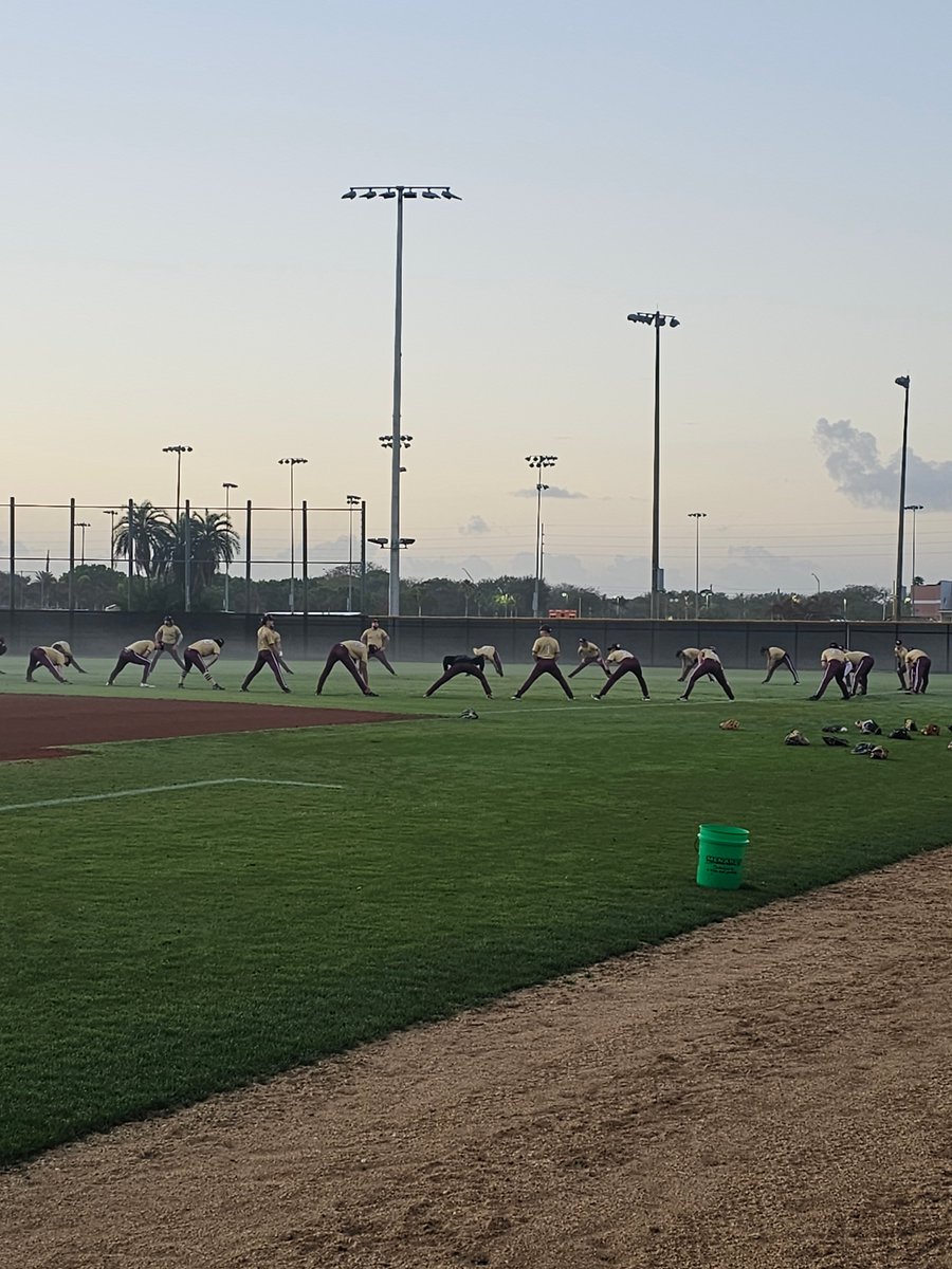 EarlhamBaseball's tweet image. Spring break trip to Fort Pierce happened last week. Great team bonding trip for the Quakers. #EarnedNotGiven