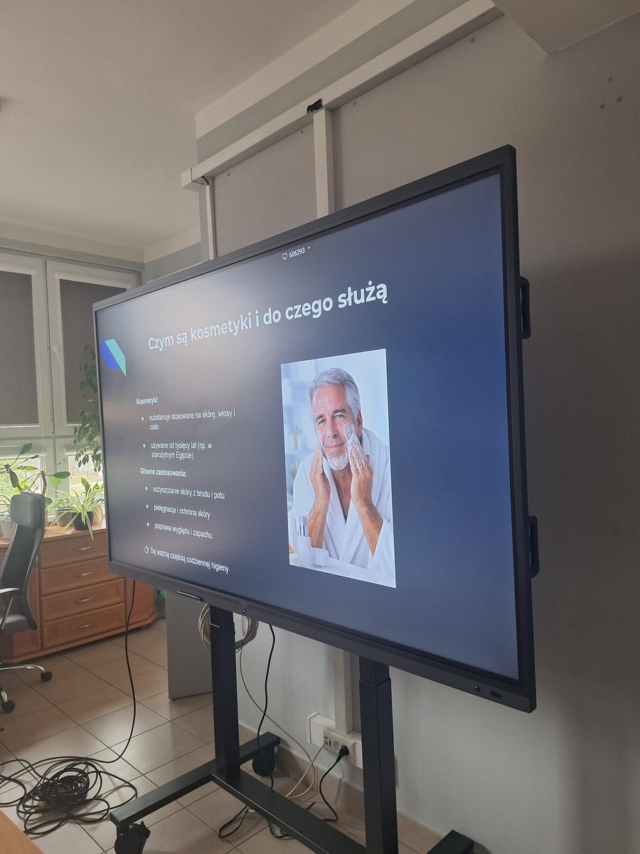 Mikołaj tweet media