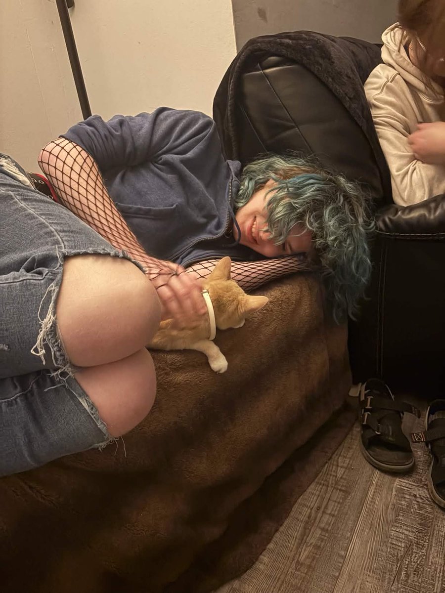 dog girl jesus tweet media