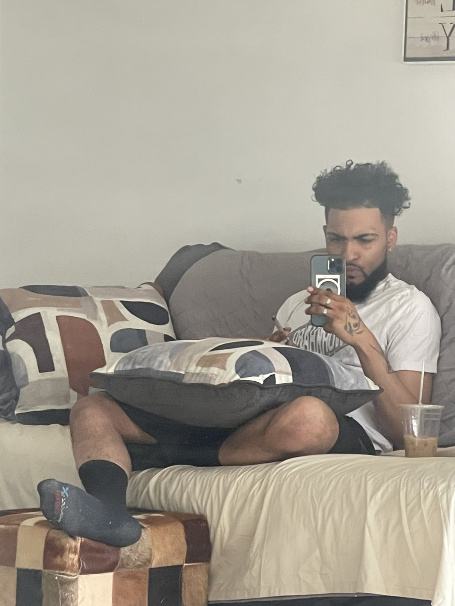 bbyboi 🧛🏼 tweet media