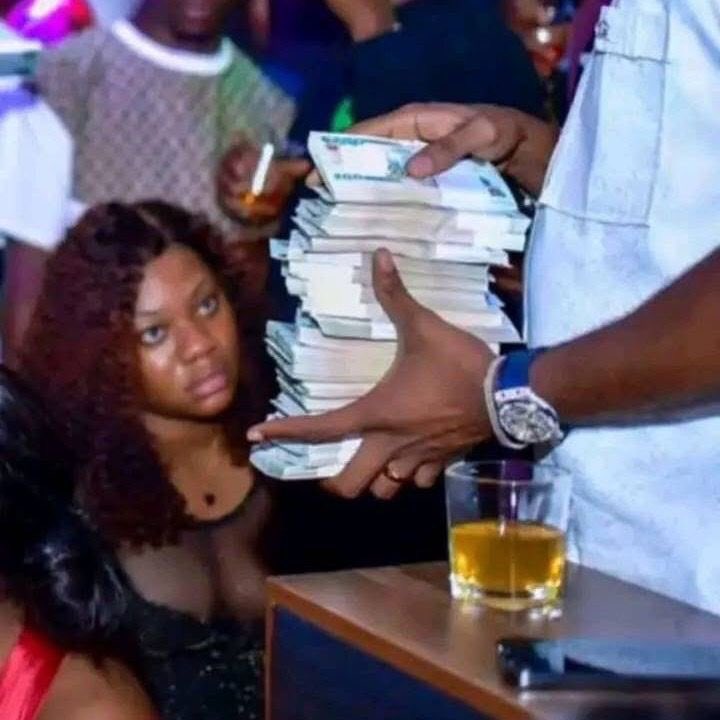 Faux Tête  🇨🇩 tweet media