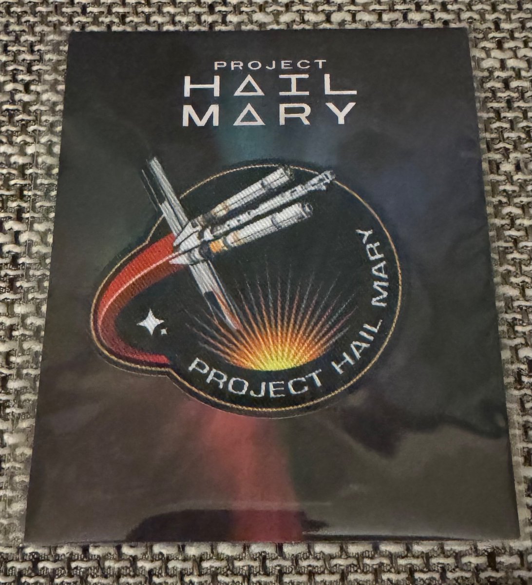 a03🌗痩せろ tweet media