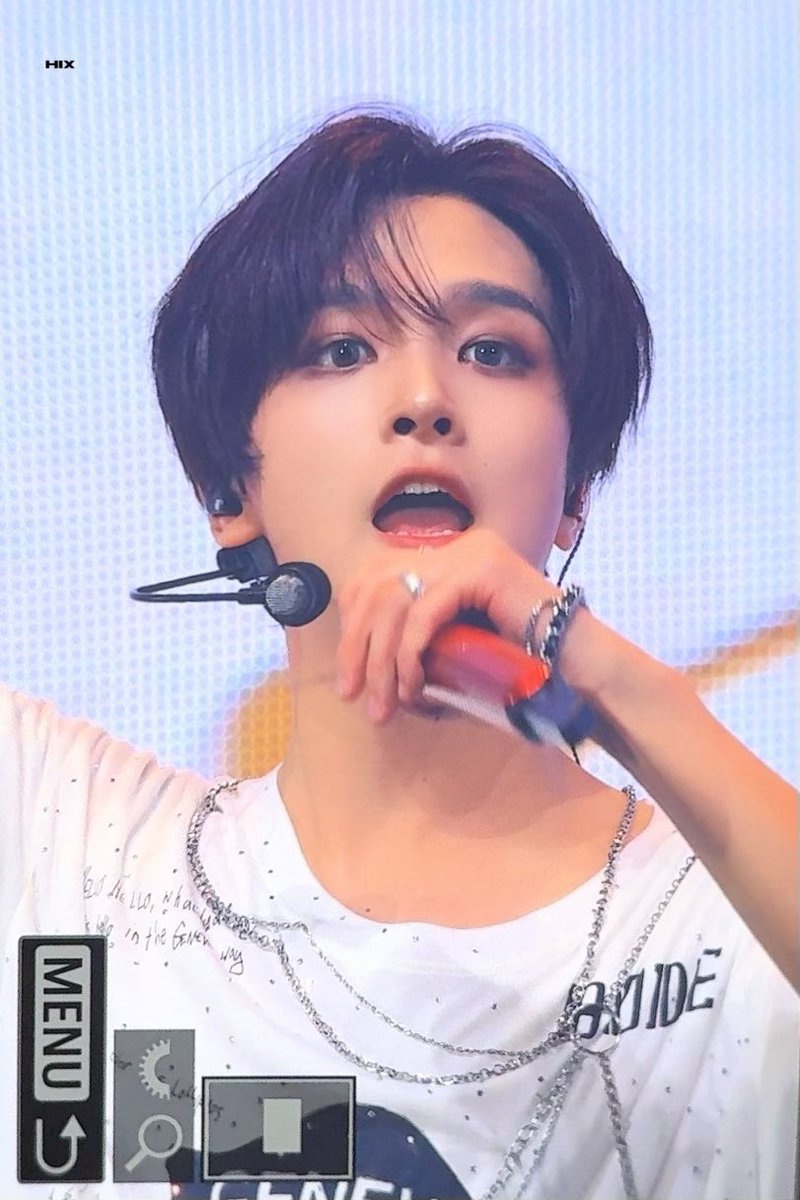 𝙃𝙄𝙓 tweet media