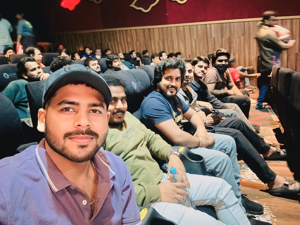 KingstarBapi's tweet photo. The Indian film industry has a new superstar😇
@RanveerOfficial 💪
.
 Just Watched #Dhurandhar2�Patriotism with swag 🇮🇳
A film that will make every patriot proud 🇮🇳
Congratulations to the entire team 👏🏻

#kingstar_bapi #ranveersingh #dhurandhartherevenge #trendingnow #1stday https://t.co/xs5t5UIktk