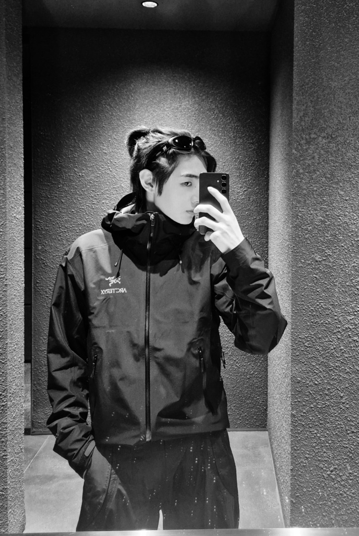 🐚 SELFOLLMFS tweet media