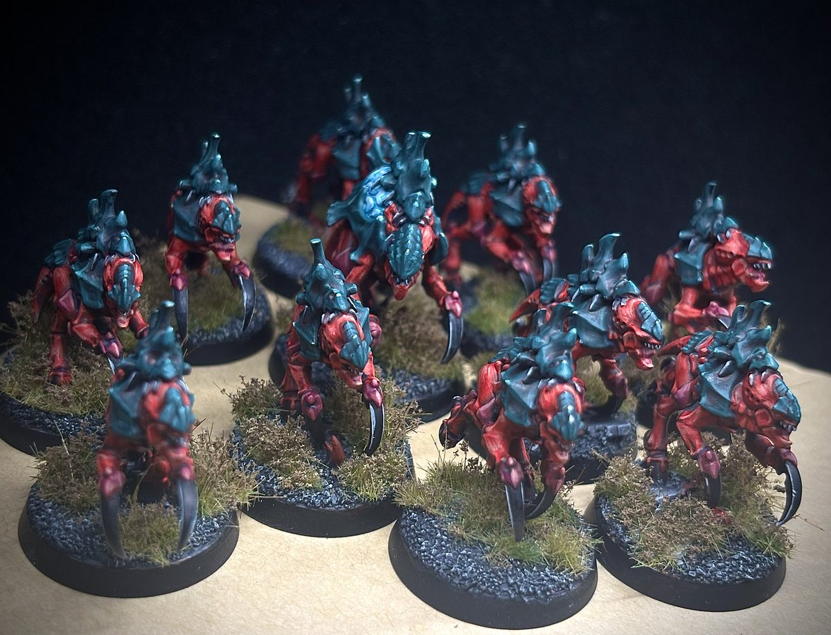 #100万体ミニチュアチャレンジ

ニューロゴーント1ユニット11体完成！

スピード重視で少し雑になったけど、
並べるといい感じ！

37/100