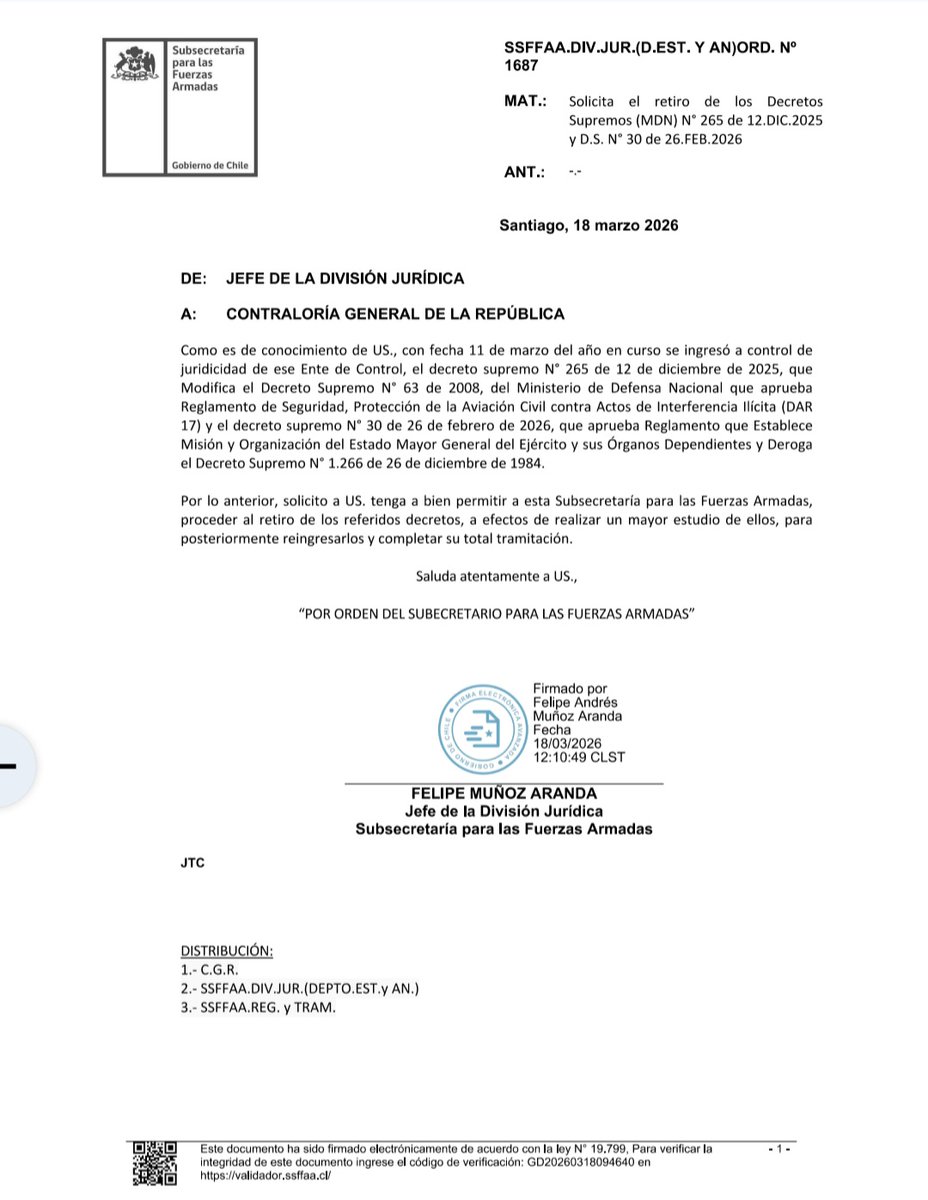 <a href="/joseantoniokast/">José Antonio Kast Rist 🖐️🇨🇱</a> Patriota callampa, estas poniendo en riesgo nuestra soberanía, quitándole el poder a nuestro ejercito, para que USA tome control, dices querer Chile, pero tus actos demuestran todo lo contrario
