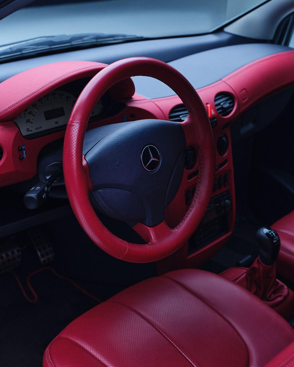 Mercedes-Benz Hellas tweet media