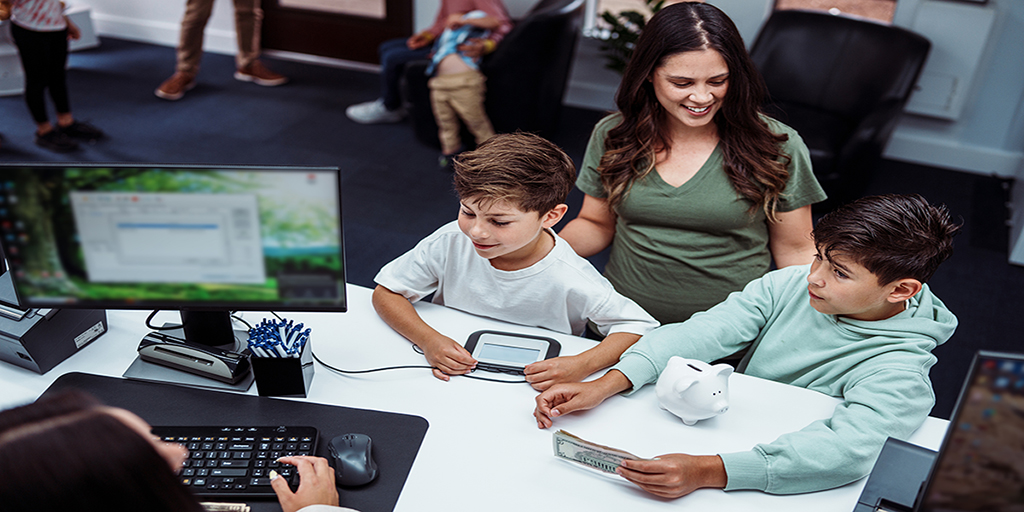 FinXTech tweet media