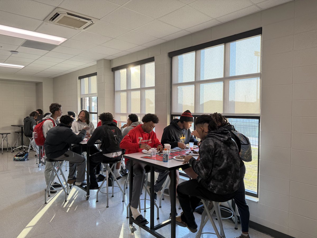 Thompson Recruiting tweet media