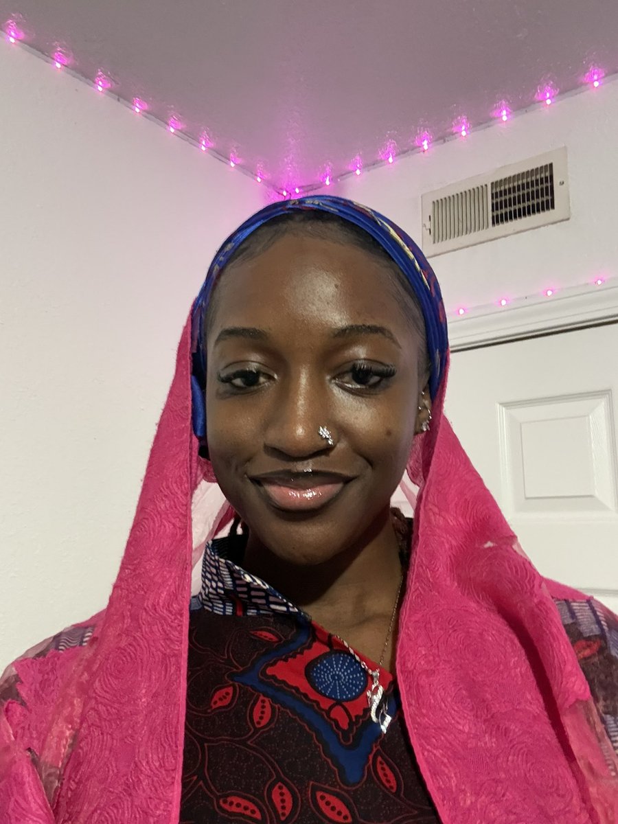 the_6ft2_badass's tweet photo. Eid Mubarak 🥰 https://t.co/TGrRCDE8sE