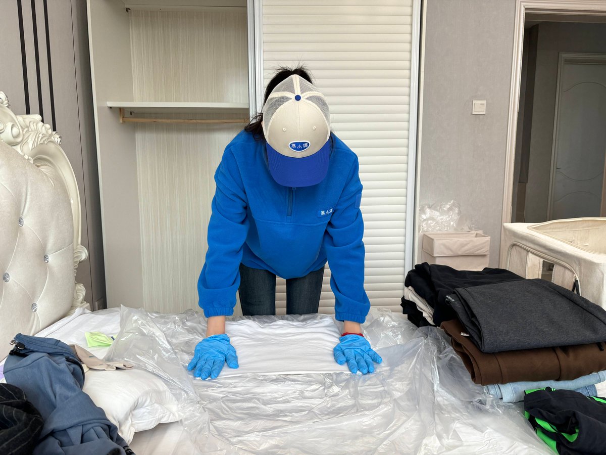 I N S A N E tweet media