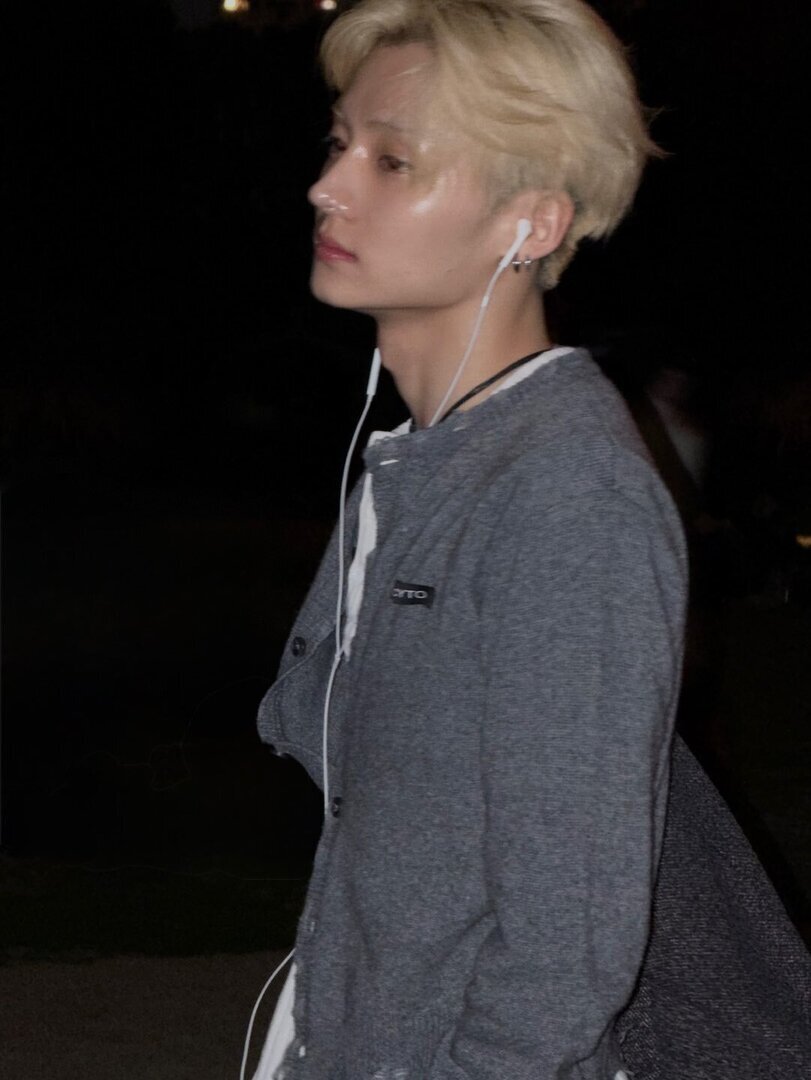 selfolssi ♤ tweet media