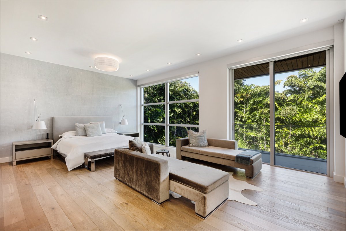 Lifestyle_PG's tweet image. GOLDEN BEACH

Clean design, natural light, and a calm coastal atmosphere that makes every space feel effortlessly refined.

#LPG #lifestyleproductiongroup #goldenbeach #modernluxury #coastalliving