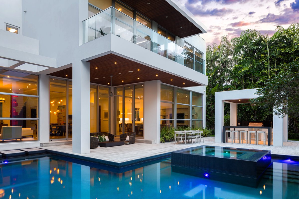 Lifestyle_PG's tweet image. GOLDEN BEACH

Clean design, natural light, and a calm coastal atmosphere that makes every space feel effortlessly refined.

#LPG #lifestyleproductiongroup #goldenbeach #modernluxury #coastalliving