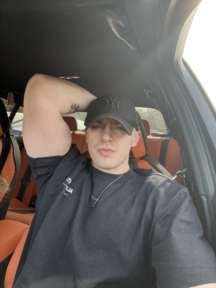 Alpha Alex 🐺 tweet media