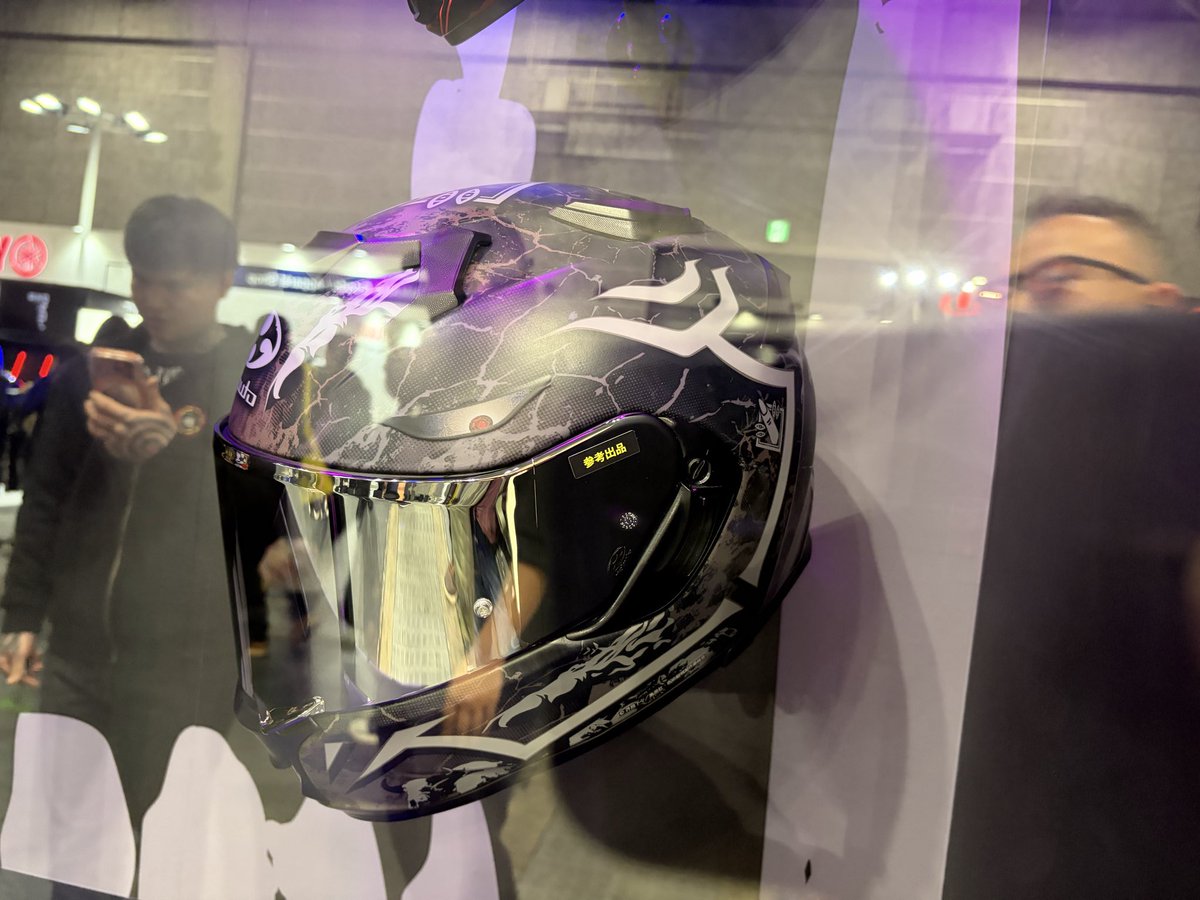 ikahenkoban's tweet image. これも驚いたなぁ〜
今までのバイク界隈では考えられない旬コラボ
準備期間を考えたらもはや未来予知クラス
#呪術廻戦
#Kabuto