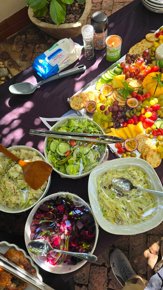 Chef_Itayi's tweet image. Do you like it when I spread? Boutique catering.

#chefitayi #Bird5nest #privatechef #boutique