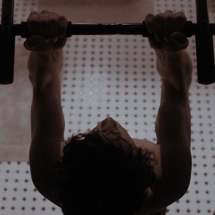 𝐀𝐑𝐄𝐒 tweet media