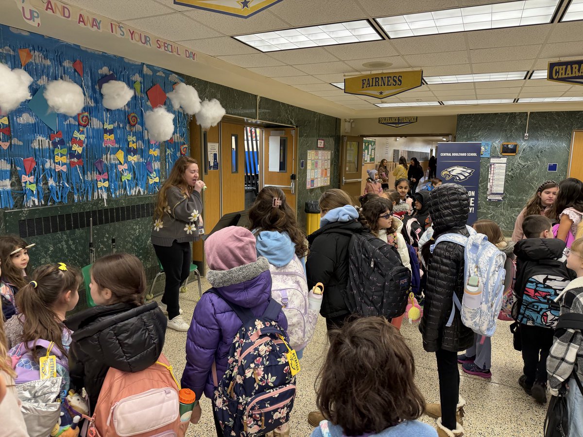 Central Boulevard Elementary School tweet media