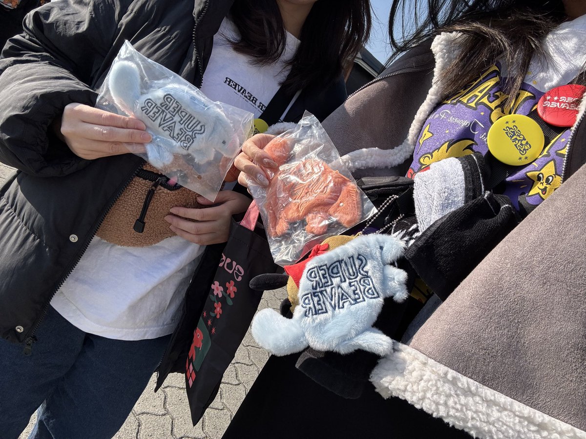 2426sss's tweet photo. 🦫今日も最高だった😭号泣😭
座席も良すぎて😭
ぶーやん声大丈夫かなあ🥹
・
#SUPERBEAVER https://t.co/r9YUjhiEkq
