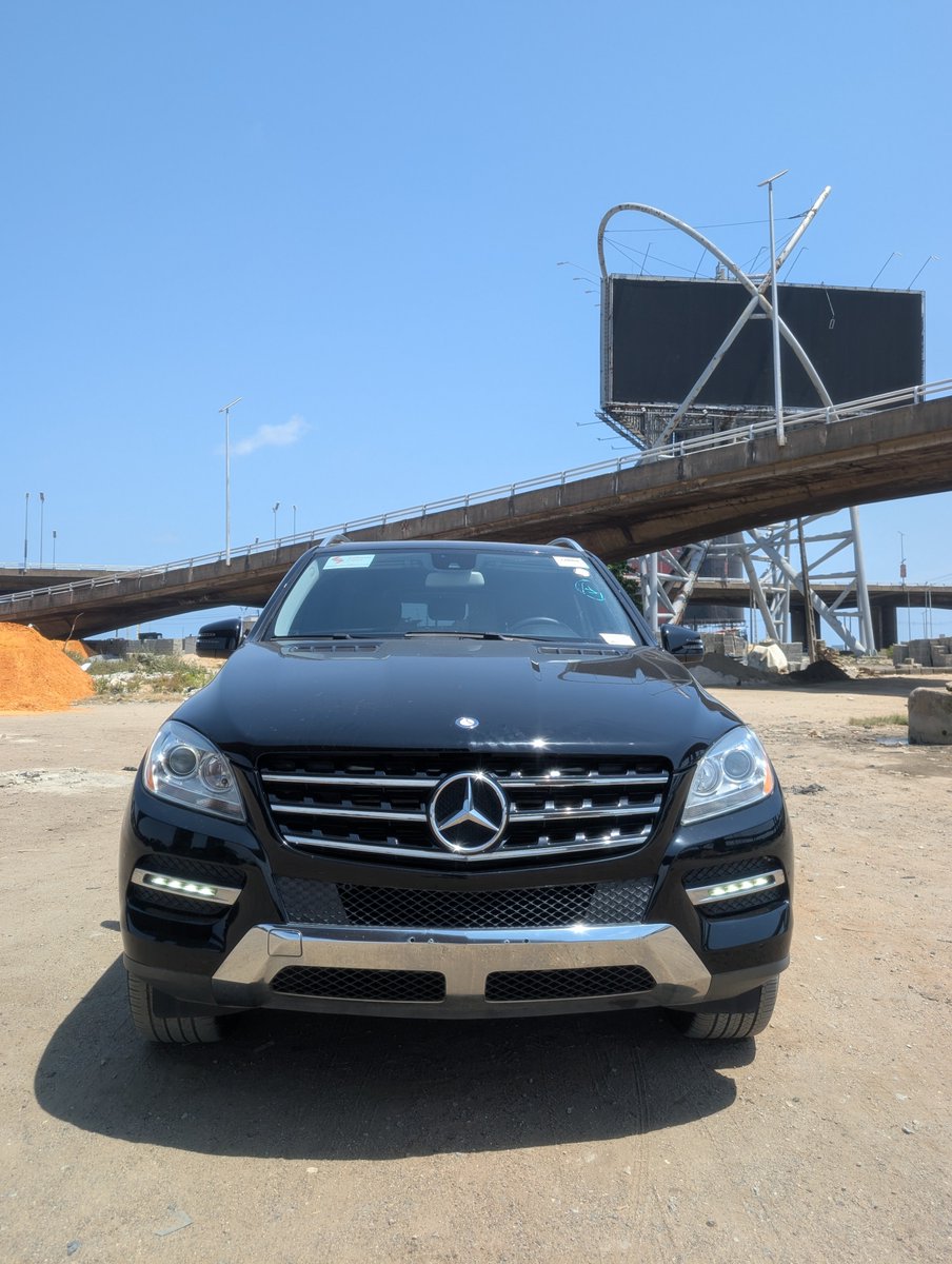 autocareplusng's tweet photo. Habibi, that ML350/GLE 305 is the perfect starter pack for a luxury vehicle.
A sturdy engine, reliable gearbox, and a stunning interior with sleek finishing. It doesn’t break down easily once you source and vet a clean unit and keep up with scheduled maintenance and proper car care.
Sourced and vetted this 2013 ML350 for ₦22,400,000+.