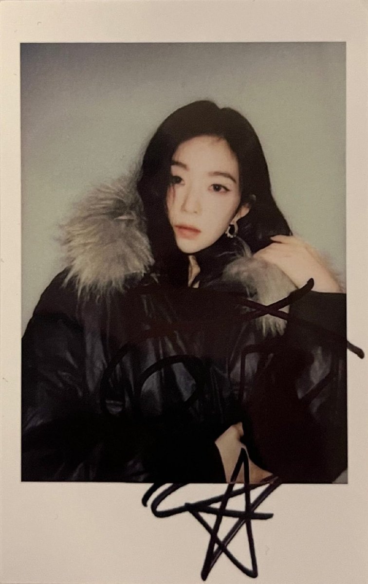 SoloBae91's tweet photo. IRENE for Purple Pearl magazine Polaroid
#아이린 #IRENE https://t.co/aIsGvMkOZD