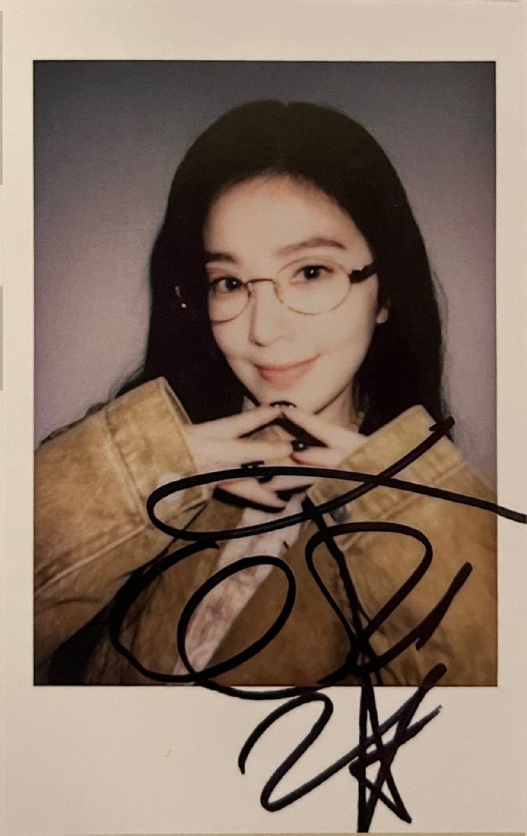SoloBae91's tweet photo. IRENE for Purple Pearl magazine Polaroid
#아이린 #IRENE https://t.co/aIsGvMkOZD