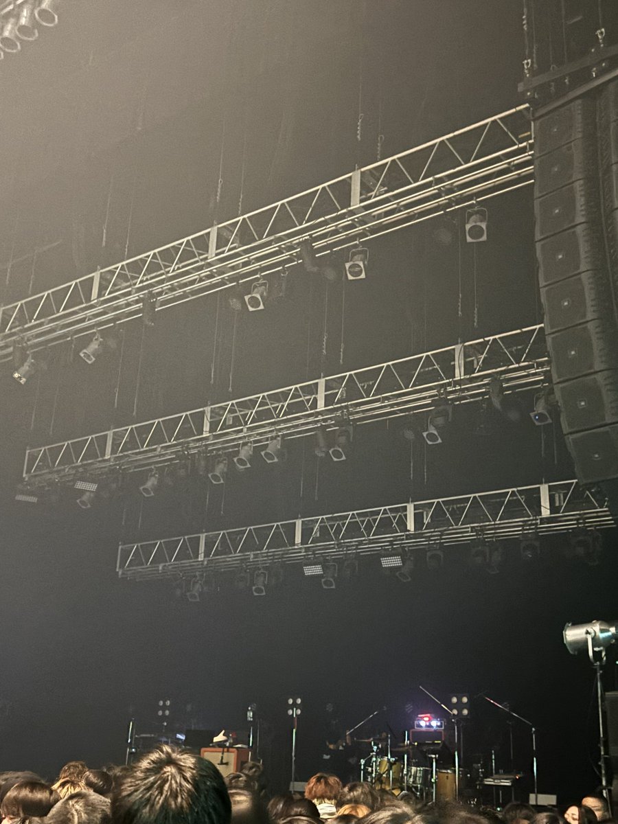 mii_tele_'s tweet photo. 蟲ツアー無事完走おめでとうございます！！そしてお疲れ様でした！
Teleの音楽が、喜多朗の言葉があるからこの先も生き延びていこうって思える。
沢山の愛と感謝でいっぱい！！
これからもずっとあいでいます！！！😭😭

@KitrTele 
 #Tele  #蟲 https://t.co/qJ12NomUA5