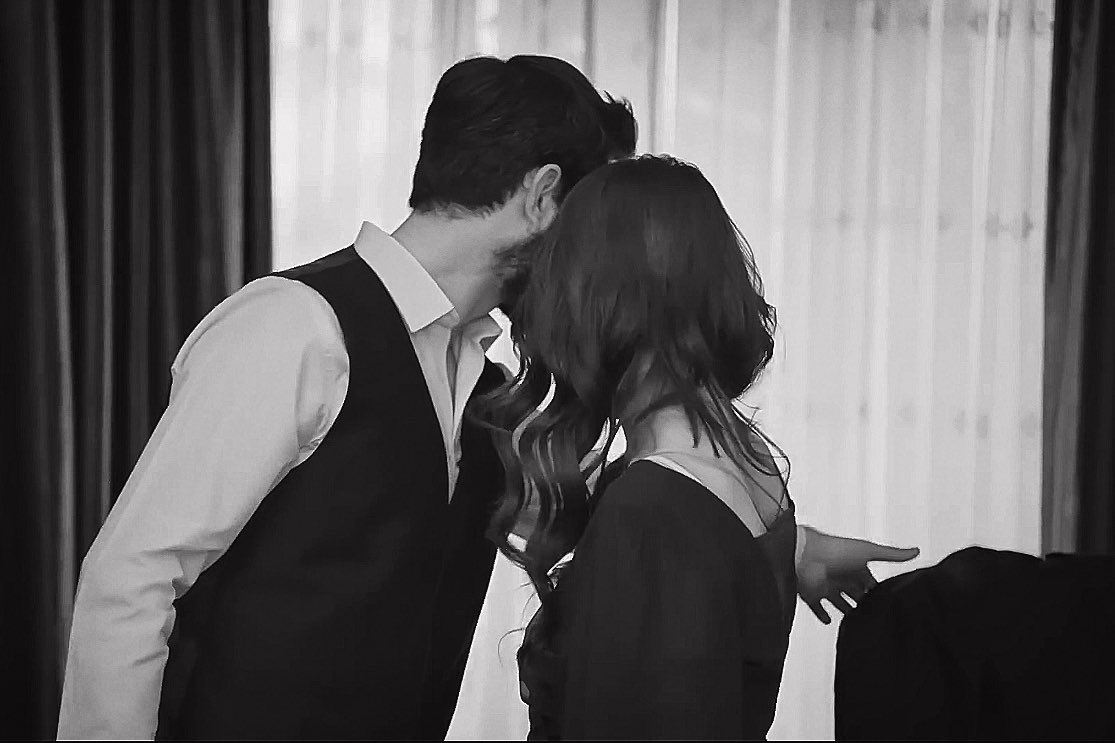 Aya 🐾 tweet media