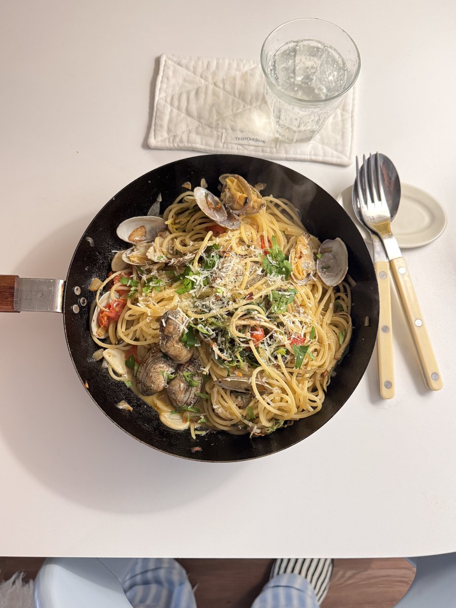 𝑖𝑛𝑔 tweet media