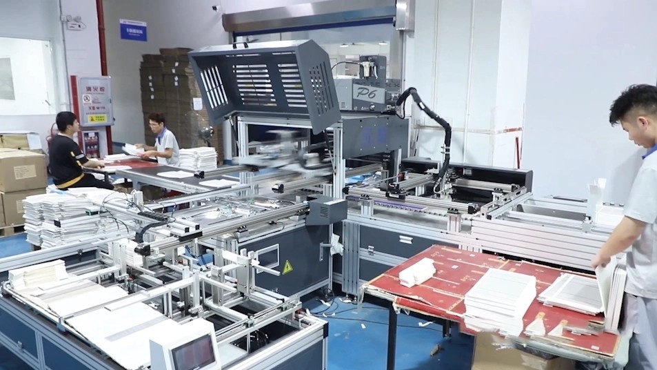 Beyond1052108's tweet photo. 20+ years in paper packaging, 8 auto lines, daily output 300k+. Eco-friendly &amp; degradable packaging with ISO &amp; FSC certifications. Small MOQ customization &amp; bulk orders supported. Global delivery secured!#PaperPackaging #EcoPackaging https://t.co/nAOYXuq76U