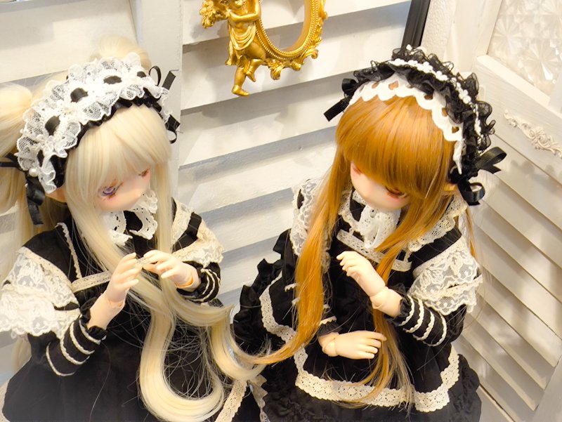 LopEar_Ikebukur's tweet photo. お品書きその⑤です。 @hoshibakoWorks 様のリリアンヌ妹セット(ワンピース、ドロワーズ、ロップイヤー製ヘッドドレス)を25000円にて取り扱っております。写真向かって左側のセットです。同じく右側のリリアンヌ姉セットも同イベントに出展されている @MamiroirM 様のブースにてお取り扱いしております https://t.co/fntuM79C6N