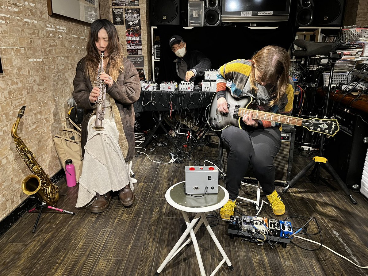 Bar Isshee tweet media