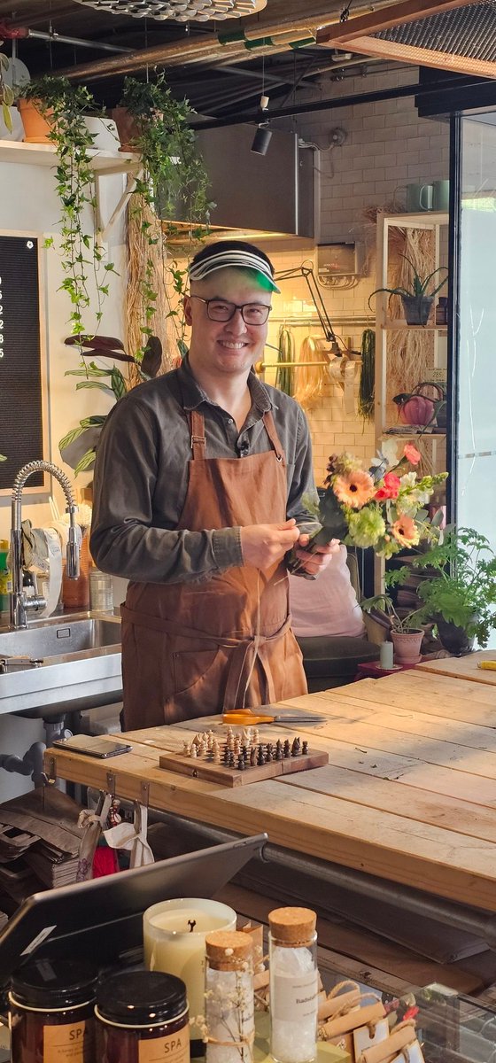 Simon Williams tweet media