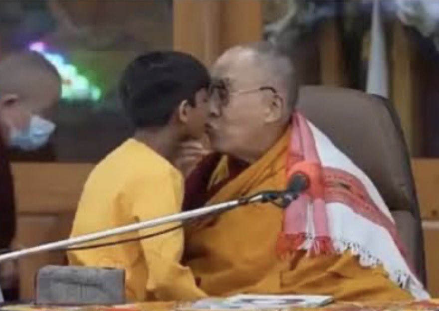 EVEOnlineGoon's tweet photo. @LauraLoomer @DalaiLama In true US pedo rapist fashion https://t.co/5cooBqNMC0