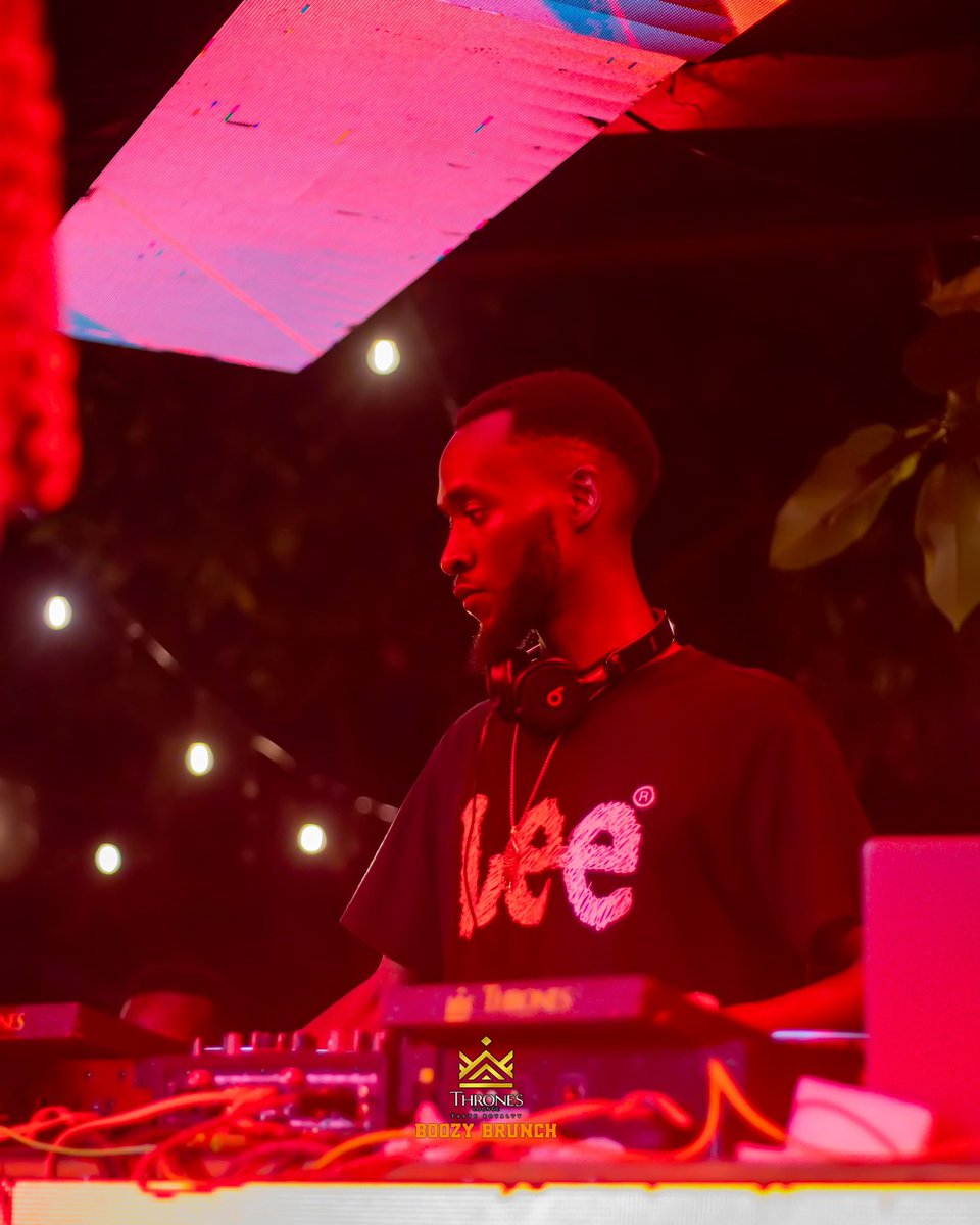 throneskampala tweet media